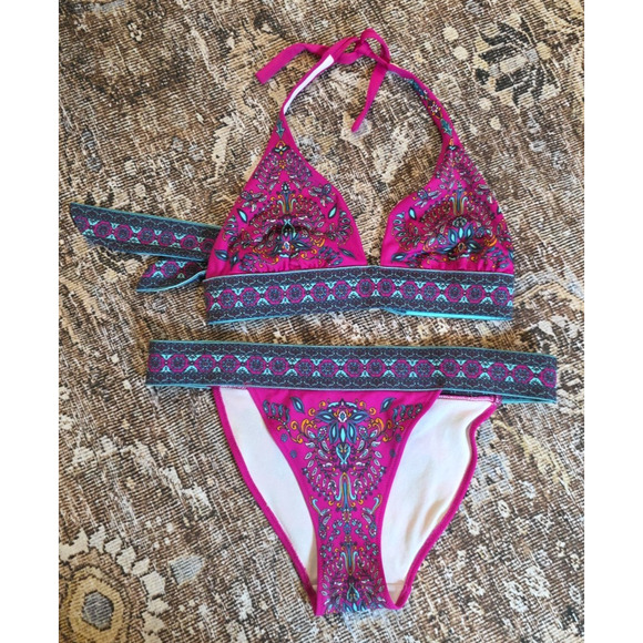 Victoria’s Secret Boho Floral Paisley Triangle Halter Bikini Top Medium Swim - Picture 2 of 5